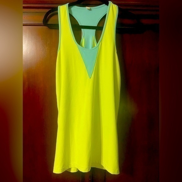 Zuzuzen Active Athletic Tank. Bright Yellow w Blue/Green. Medium - Picture 1 of 6